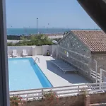 Ξενοδοχείο με διαμερίσματα Lido Azzurro 4*