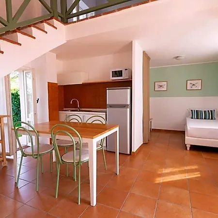Lido Azzurro Aparthotel 4*